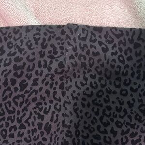 Nanette Lepore..Sz 8…Black on Black Velvet Leopard Skinny Pants…NWOT